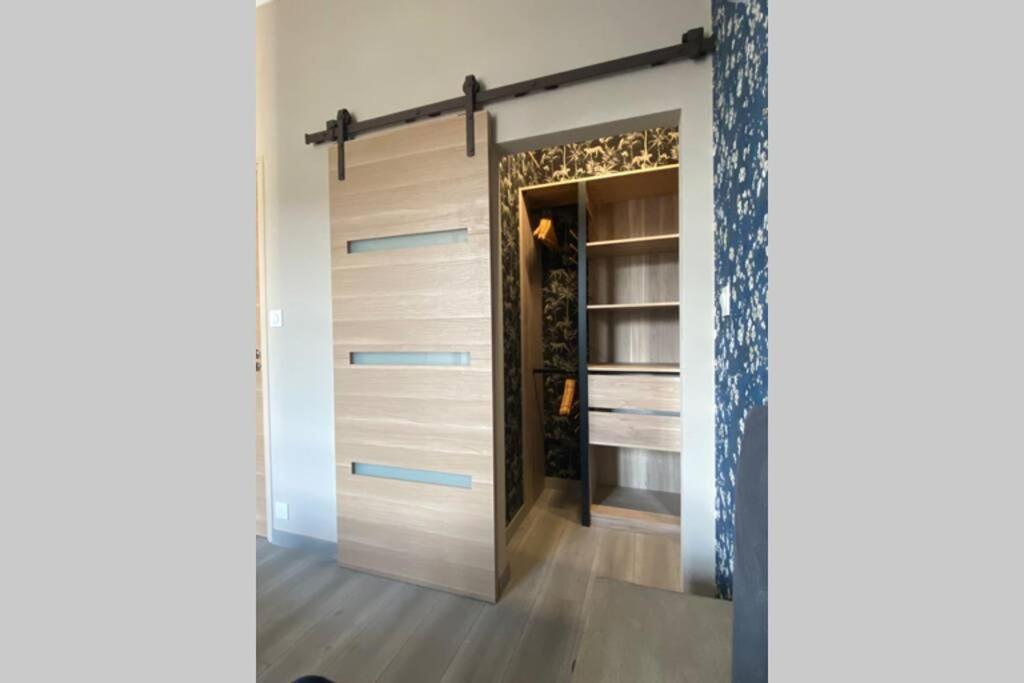 Magnifique Appartement Climatise - Classe 4 Etoiles Terrasson Екстериор снимка